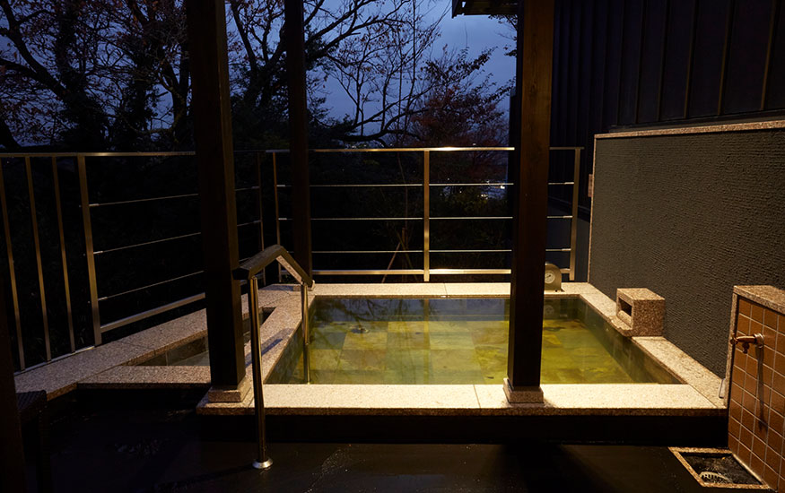 【切石風呂】蓬