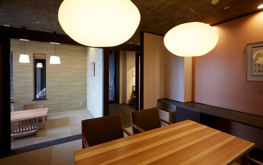 【岩風呂】石楠花